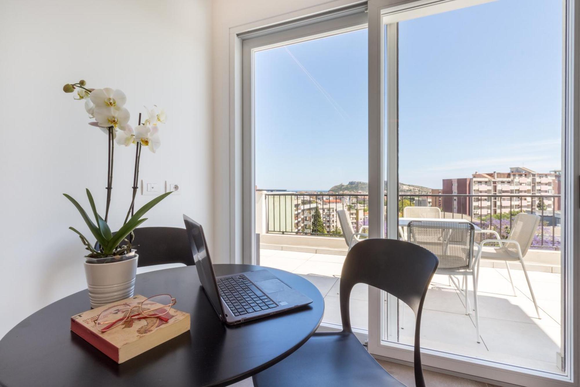 Flamingo's Way Apartment *